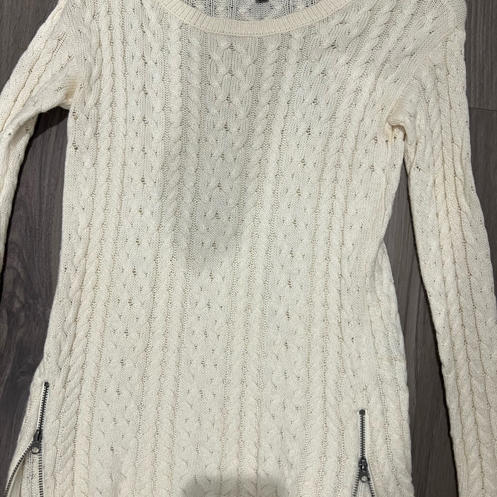 Sweater - Picture 2 of 2